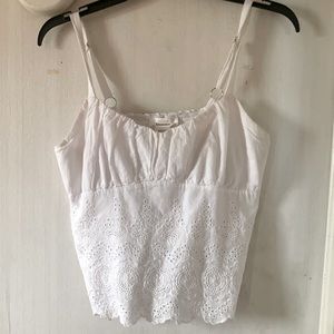 Cute white top 100% cotton Urban Romantics size Large but runs small so M